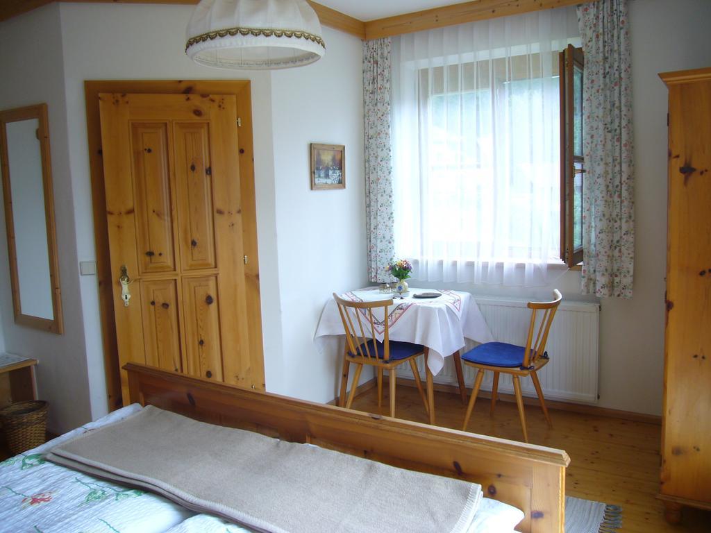 Vila Eichenhof Berg im Drautal Pokoj fotografie